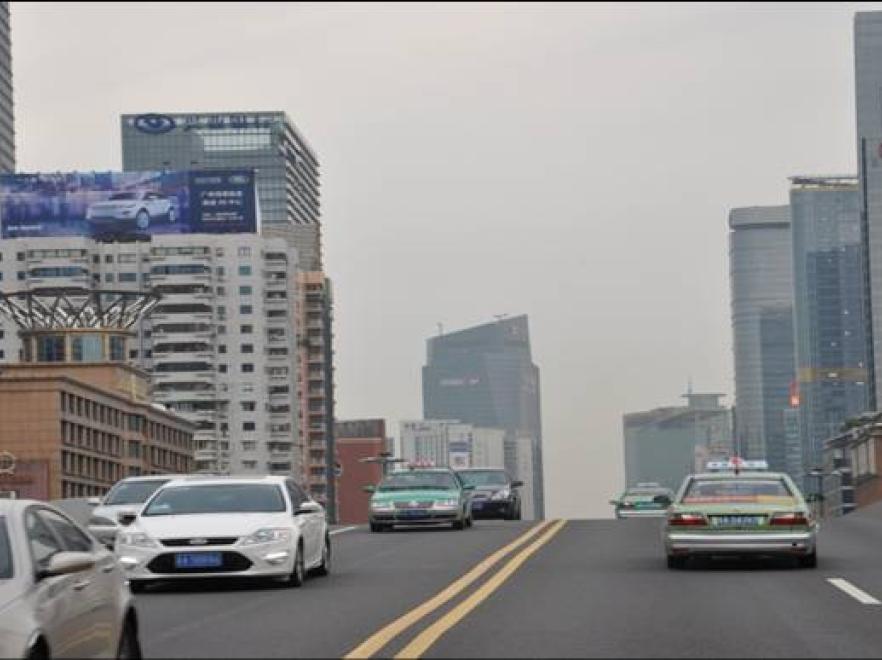 天河路天河立交海角楼楼顶广告位-2
