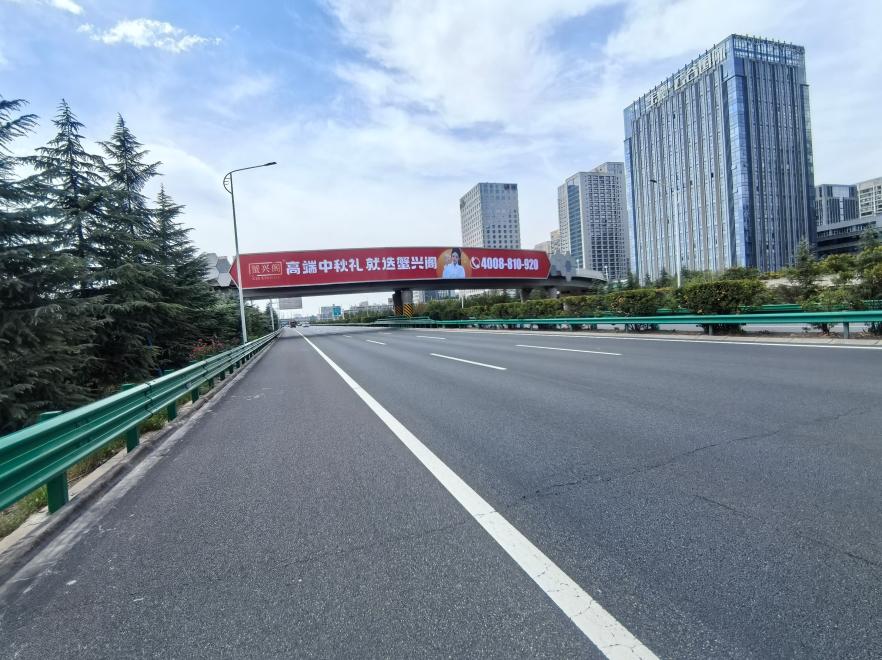 西安绕城高速跨线桥广告-1